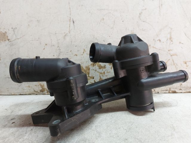 bontott VW GOLF VI Termosztátház