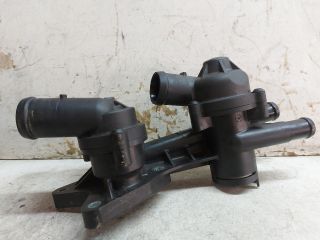 bontott VW GOLF VI Termosztátház