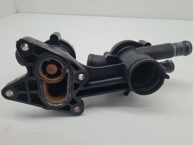 bontott VW GOLF VI Termosztátház