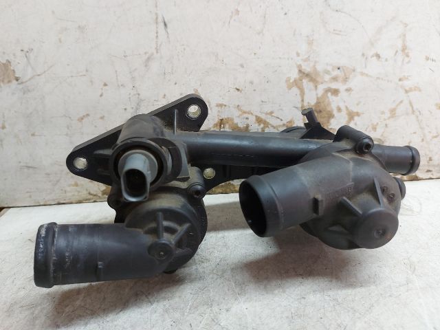 bontott VW GOLF VI Termosztátház