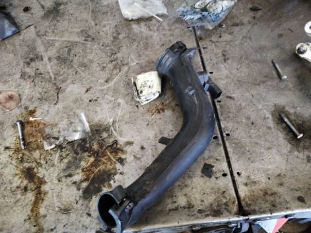 bontott VW GOLF VI Turbócső