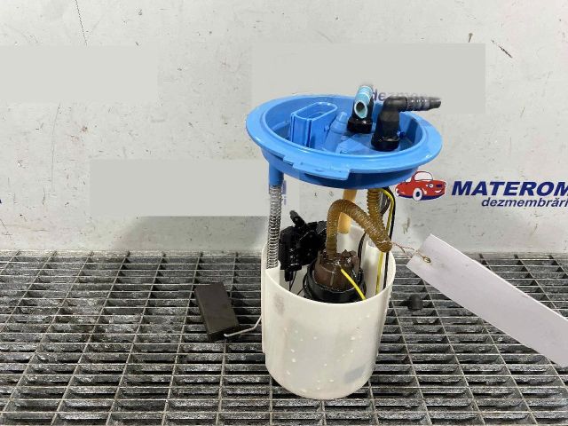 bontott VW GOLF VI Üzemanyag Szivattyú