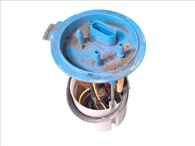 bontott VW GOLF VI Üzemanyag Szivattyú