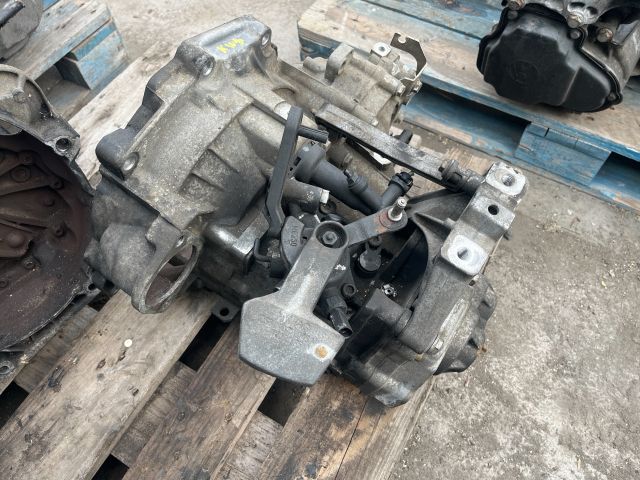 bontott VW GOLF VI Váltó (Mechanikus)