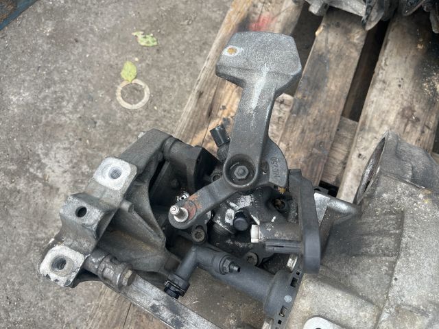 bontott VW GOLF VI Váltó (Mechanikus)