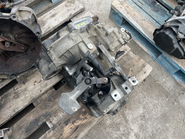 bontott VW GOLF VI Váltó (Mechanikus)