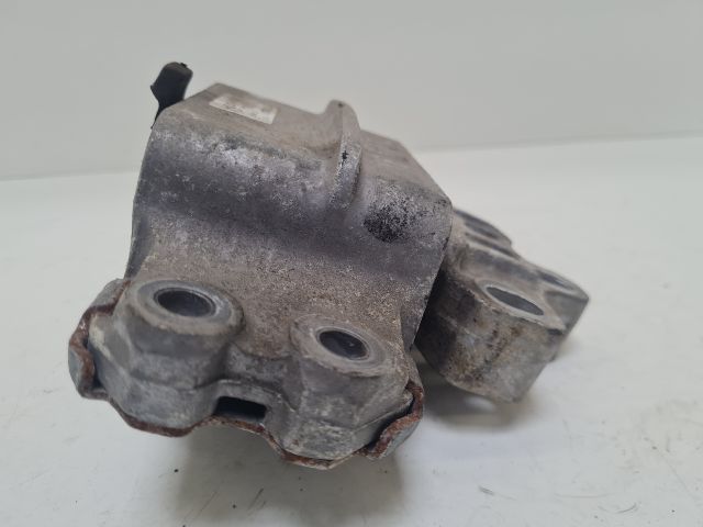 bontott VW GOLF VI Váltó Tartó Bak (Pozíciófüggetlen)