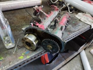 bontott VW GOLF VI Vezérműtengely Házzal