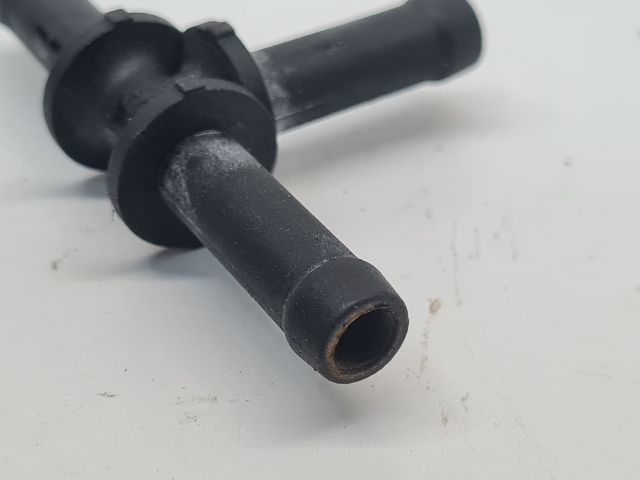 bontott VW GOLF VI Vízcső