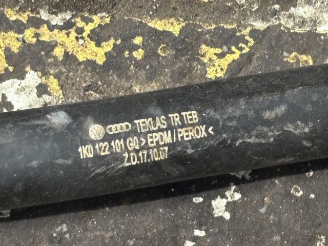 bontott VW GOLF VI Vízcső