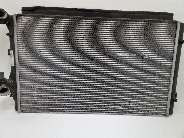 bontott VW GOLF VI Vízhűtő Radiátor (Klímás)