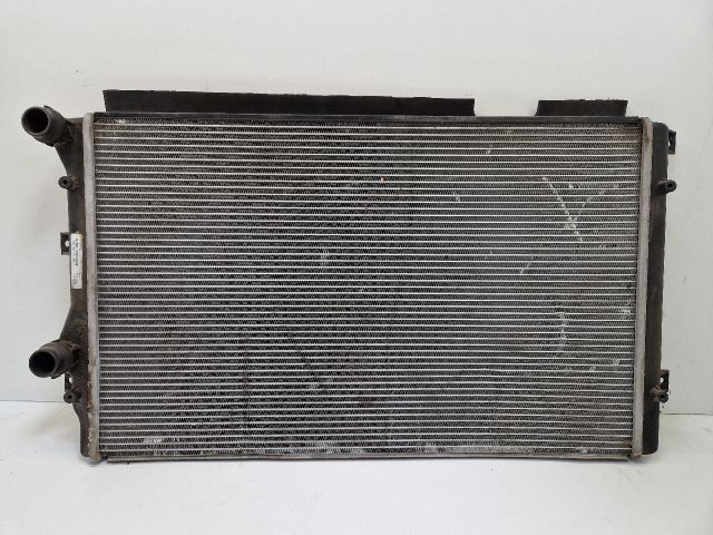 bontott VW GOLF VI Vízhűtő Radiátor (Klímás)