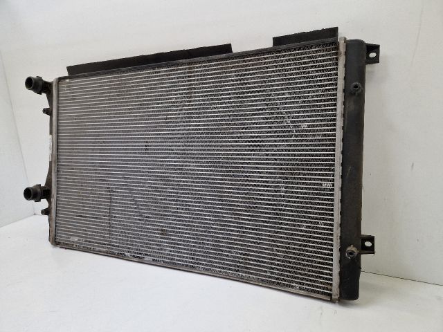 bontott VW GOLF VI Vízhűtő Radiátor (Klímás)