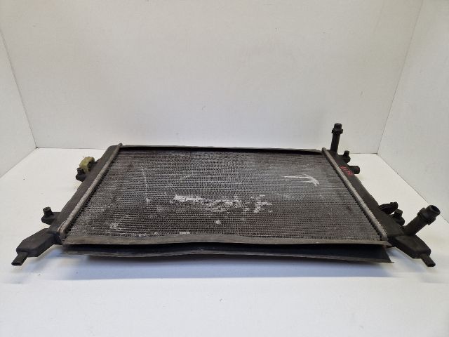 bontott VW GOLF VI Vízhűtő Radiátor (Klímás)