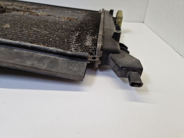 bontott VW GOLF VI Vízhűtő Radiátor (Klímás)