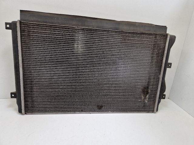 bontott VW GOLF VI Vízhűtő Radiátor (Klímás)