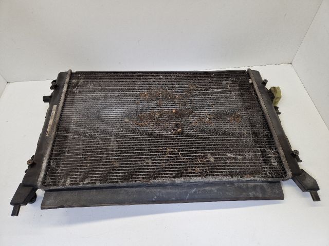 bontott VW GOLF VI Vízhűtő Radiátor (Klímás)