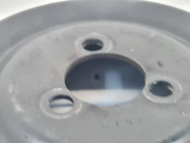 bontott VW GOLF VI Vízpumpa Szíjtárcsa