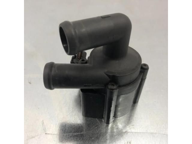 bontott VW GOLF VI Vízpumpa