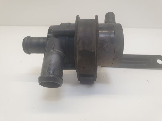 bontott VW GOLF VI Vízpumpa