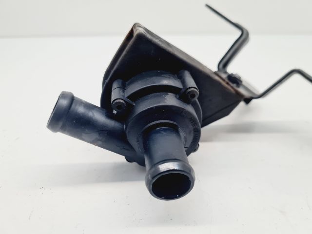 bontott VW GOLF VI Vízpumpa