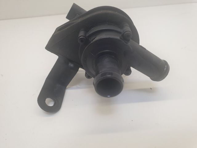 bontott VW GOLF VI Vízpumpa