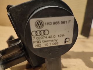 bontott VW GOLF VI Vízpumpa