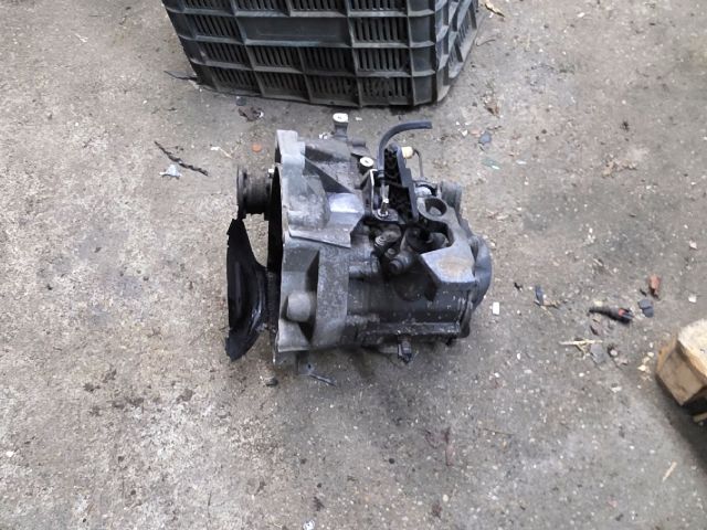 bontott VW GOLF VI Váltó (Mechanikus)