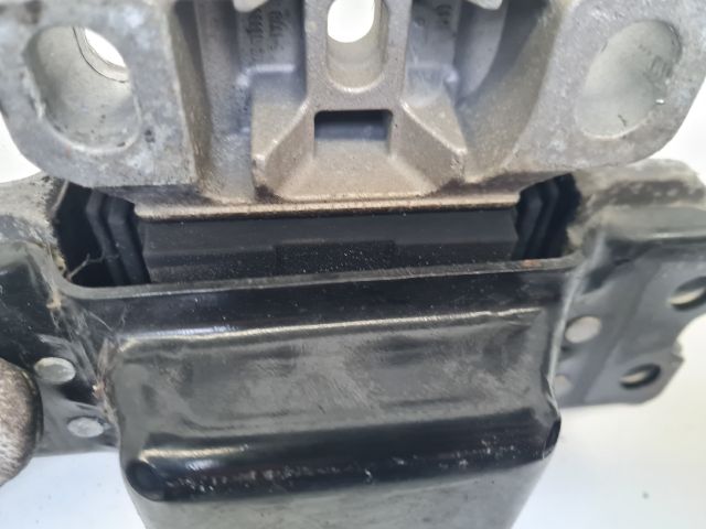 bontott VW GOLF VI Váltó Tartó Bak (Pozíciófüggetlen)