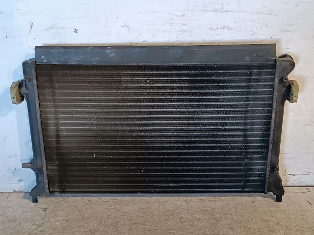 bontott VW GOLF VI Vízhűtő Radiátor (Klímás)