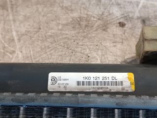 bontott VW GOLF VI Vízhűtő Radiátor (Klímás)