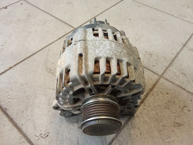 bontott VW GOLF VI Generátor