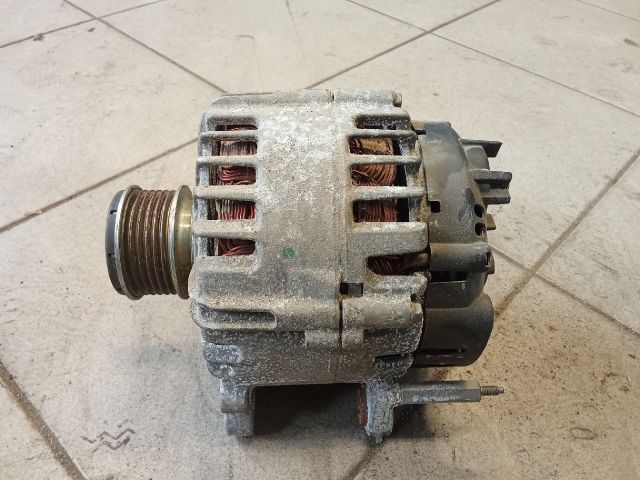 bontott VW GOLF VI Generátor