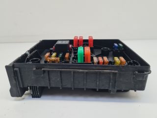 bontott VW GOLF VI Biztosítéktábla Motortér