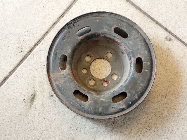 bontott VW GOLF VI Főtengely Szíjtárcsa