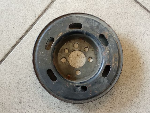 bontott VW GOLF VI Főtengely Szíjtárcsa