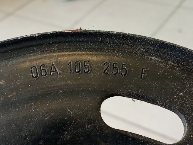 bontott VW GOLF VI Főtengely Szíjtárcsa