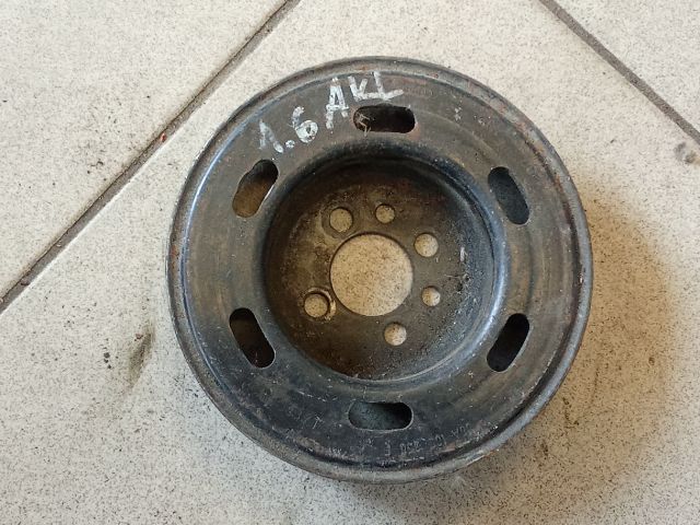 bontott VW GOLF VI Főtengely Szíjtárcsa