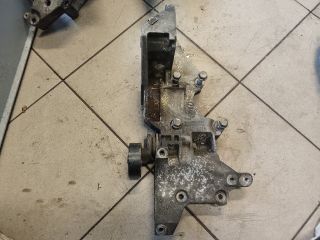 bontott VW GOLF VI Generátor Tartó Bak