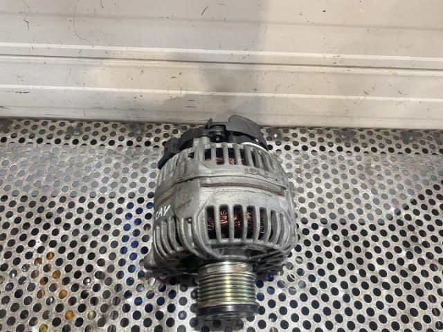 bontott VW GOLF VI Generátor