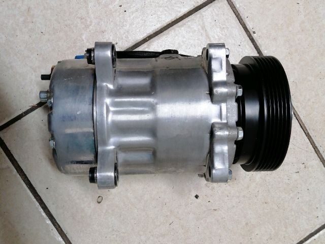 bontott VW GOLF VI Klímakompresszor