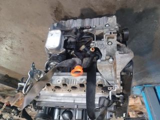 bontott VW GOLF VI Motor (Fűzött blokk hengerfejjel)