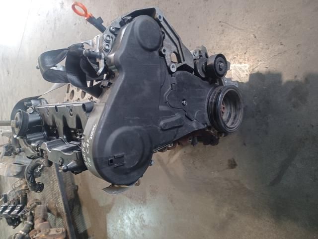 bontott VW GOLF VI Motor (Fűzött blokk hengerfejjel)