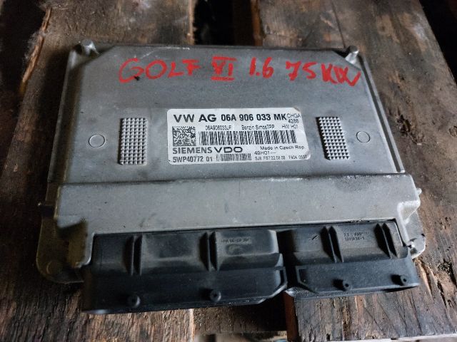 bontott VW GOLF VI Motorvezérlő