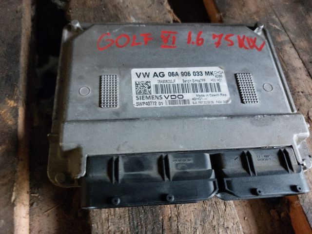 bontott VW GOLF VI Motorvezérlő