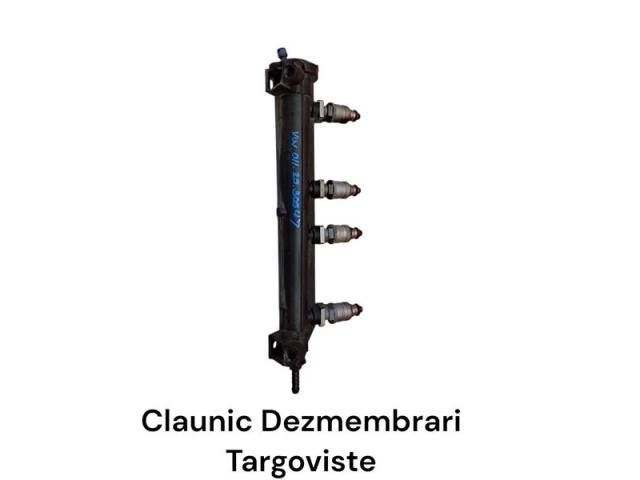 bontott VW GOLF VI Porlasztó Sor / Híd