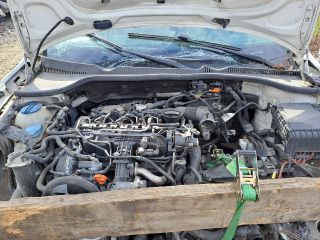 bontott VW GOLF VI Bal első Csonkállvány Kerékaggyal