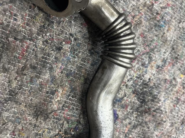 bontott VW GOLF VI EGR Hűtő Cső