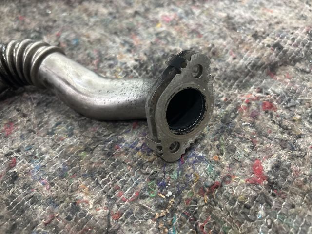 bontott VW GOLF VI EGR Hűtő Cső