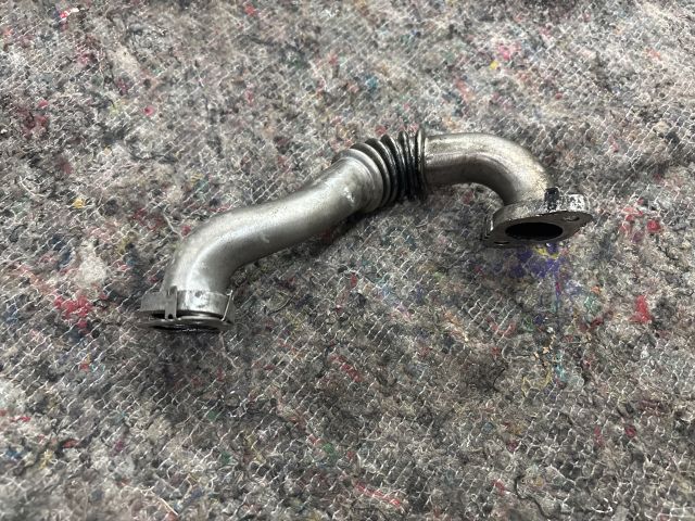 bontott VW GOLF VI EGR Hűtő Cső